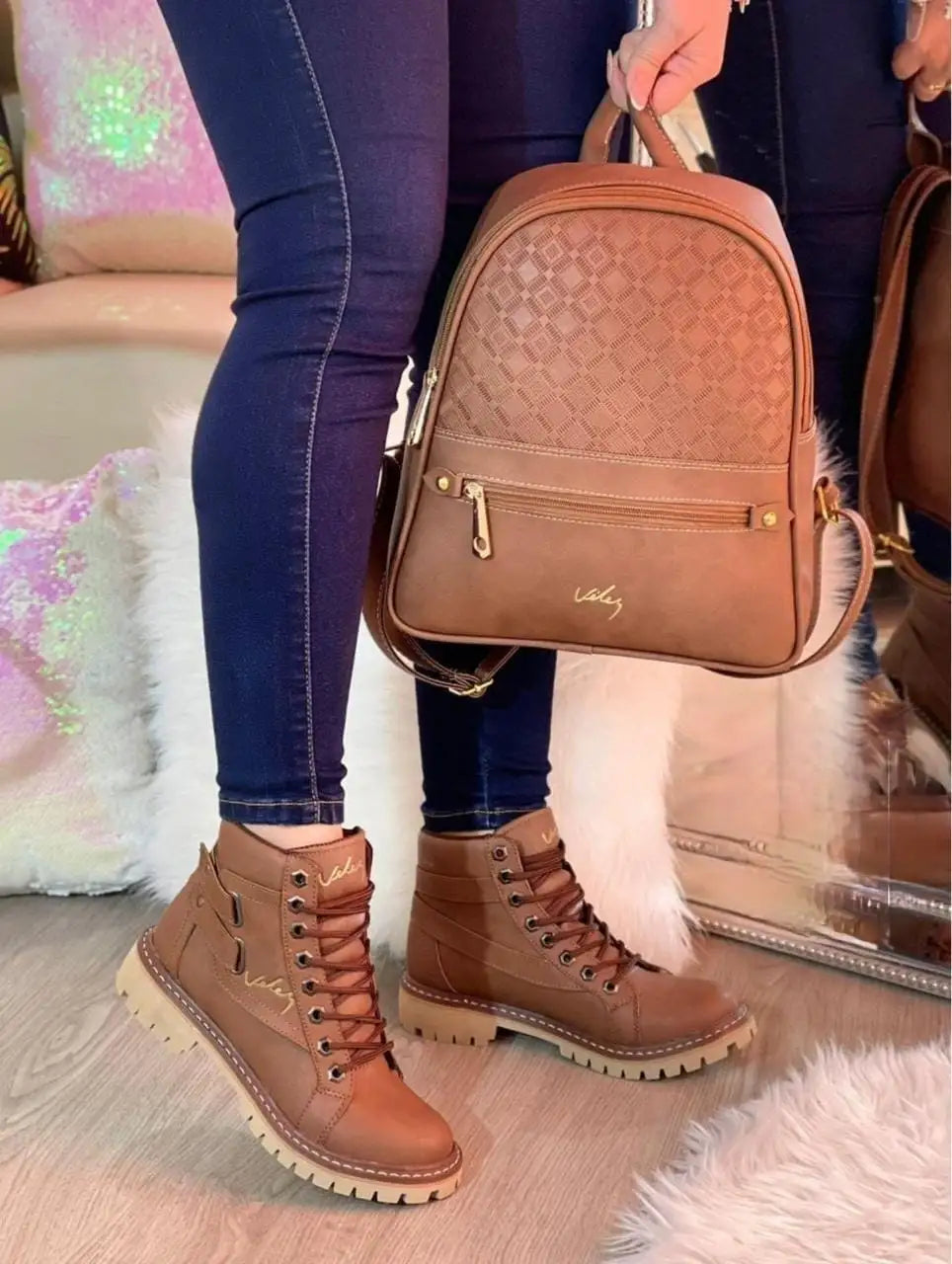 Combo Vélez Botín + Mochila Más Deseado – Edición Especial 🎁