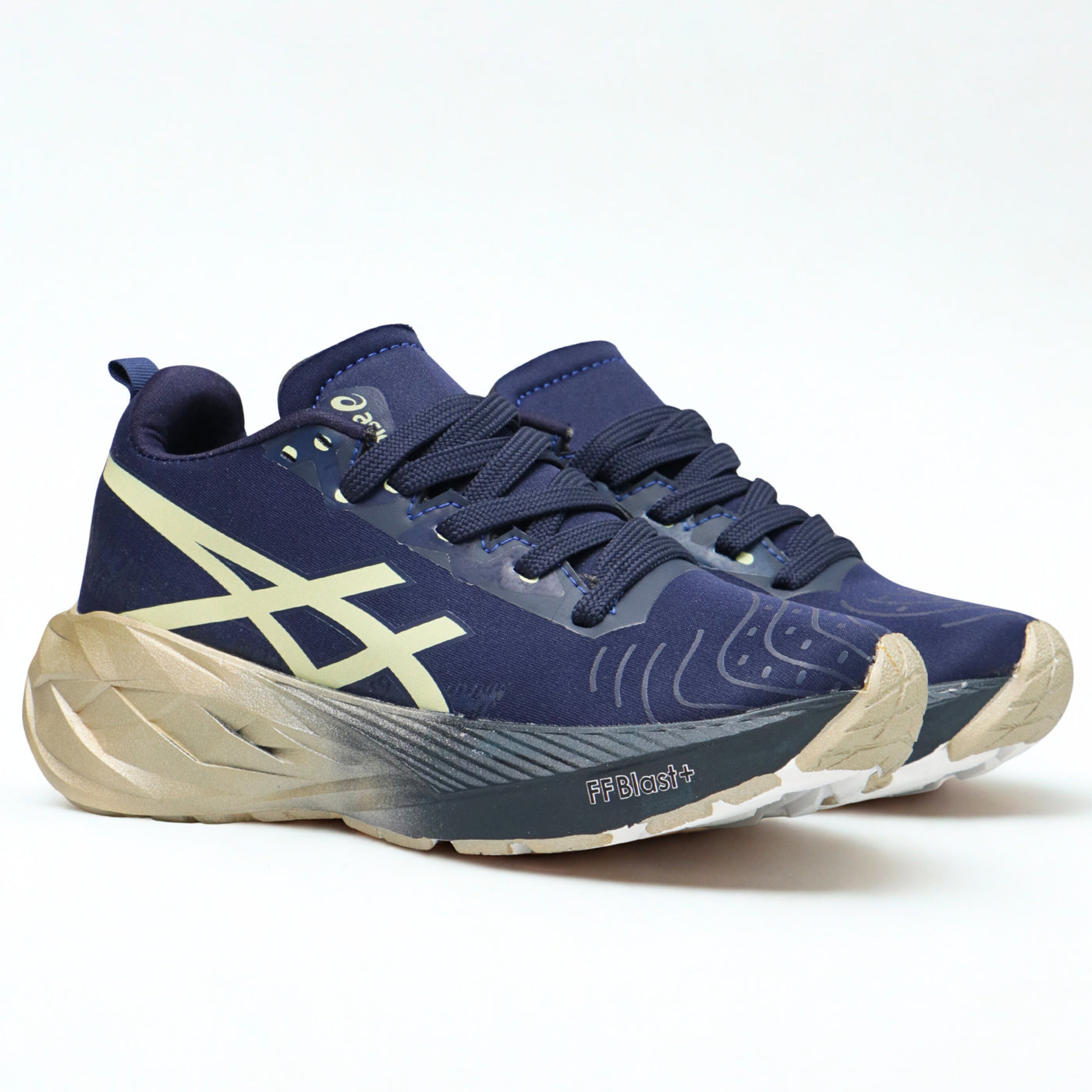 ASICS NOVABLAST 4 - ¡80% de descuento por el Día de San Valentín!
